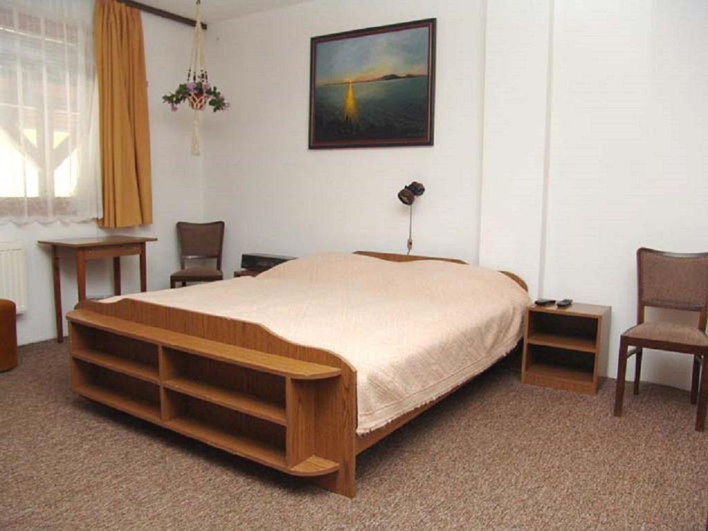 Eifert Haz Bed & Breakfast Balatongyörök Oda fotoğraf